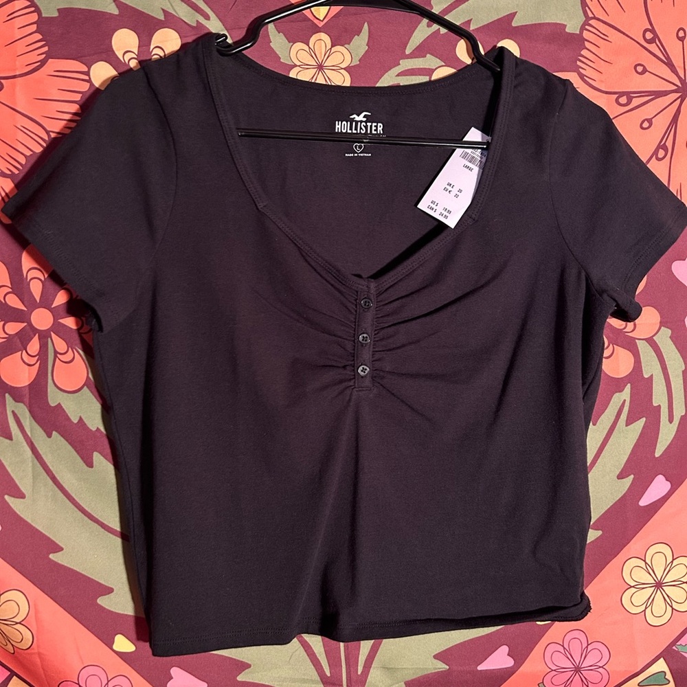 Hollister top